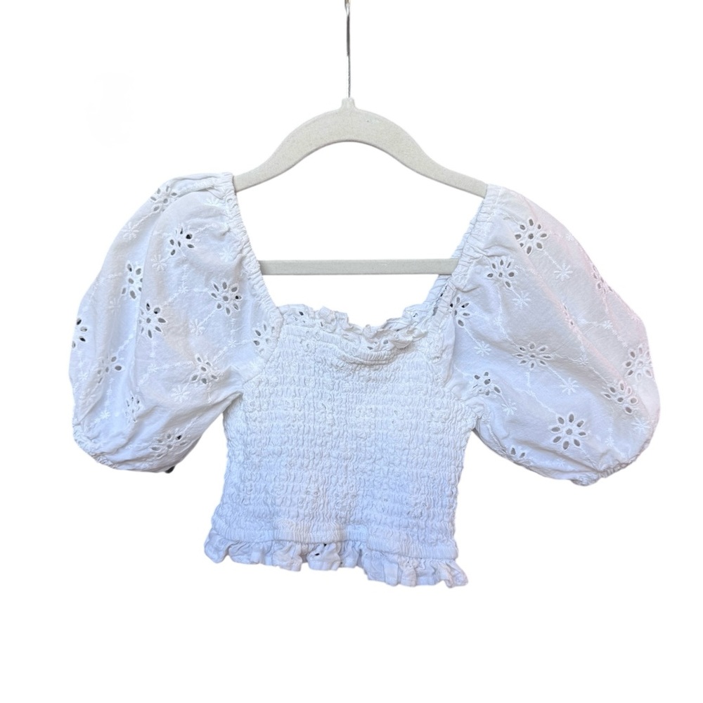 Forever 21 White Eyelet Puff-Sleeved Blouse